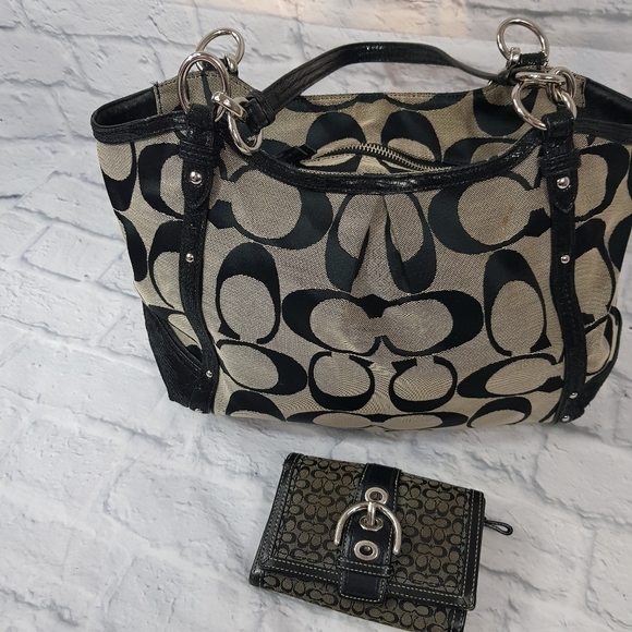 COACH Alexandra Signature Canvas Purse & Wallet - Picture 6 of 14